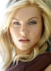 photo Elisha Cuthbert