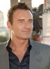 photo Julian McMahon